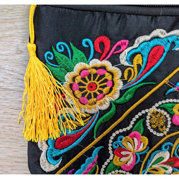 NEW Boho Ethnic Embroidered Wristlet Clutch Bag Colorful Bright Floral Fabric - Picture 5 of 8
